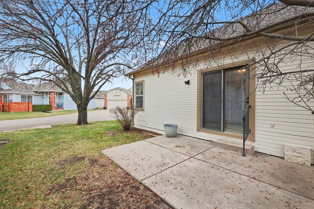 3047 N Bramblewood, Wichita, KS 67226