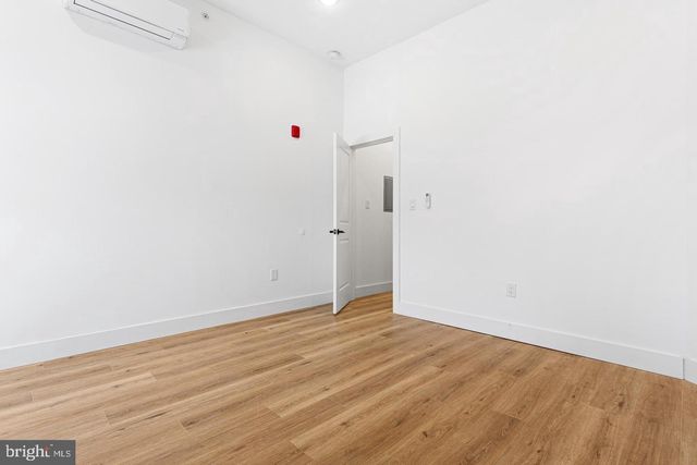 2317 N 33RD ST, Philadelphia, PA 19132