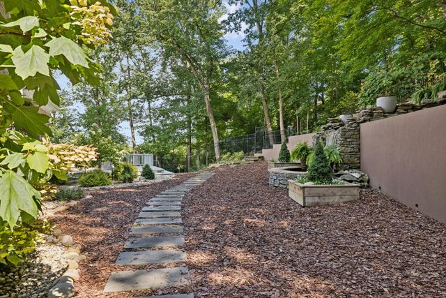 1943 Bristol Ct, Brentwood, TN 37027