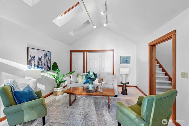 15068 Komedal Road NE, Bainbridge Island, WA 98110