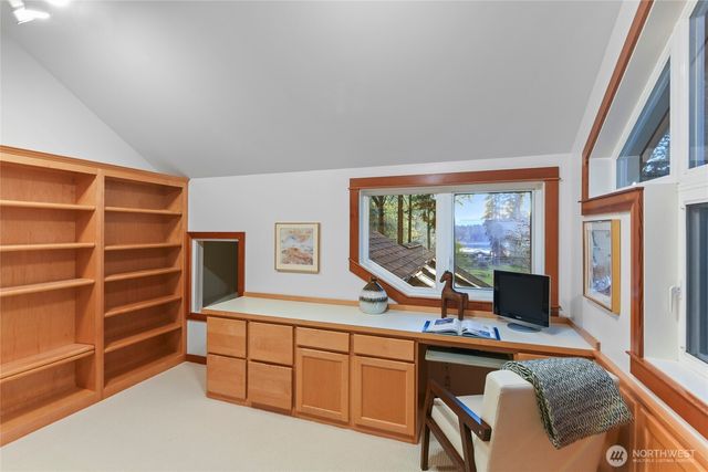 15068 Komedal Road NE, Bainbridge Island, WA 98110