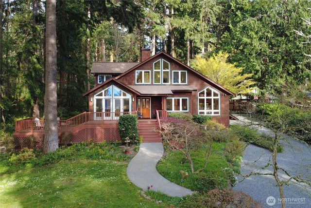 15068 Komedal Road NE, Bainbridge Island, WA 98110