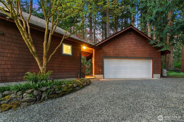 15068 Komedal Road NE, Bainbridge Island, WA 98110