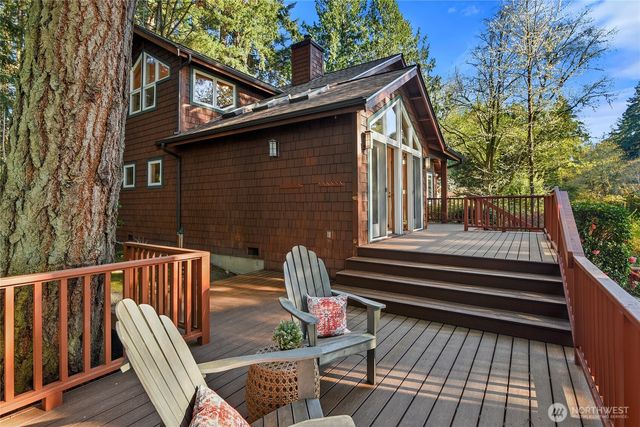 15068 Komedal Road NE, Bainbridge Island, WA 98110