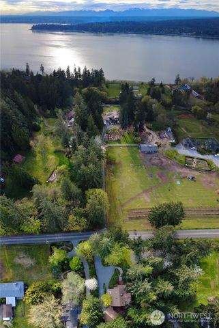 15068 Komedal Road NE, Bainbridge Island, WA 98110