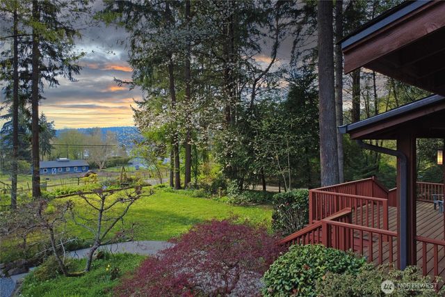 15068 Komedal Road NE, Bainbridge Island, WA 98110