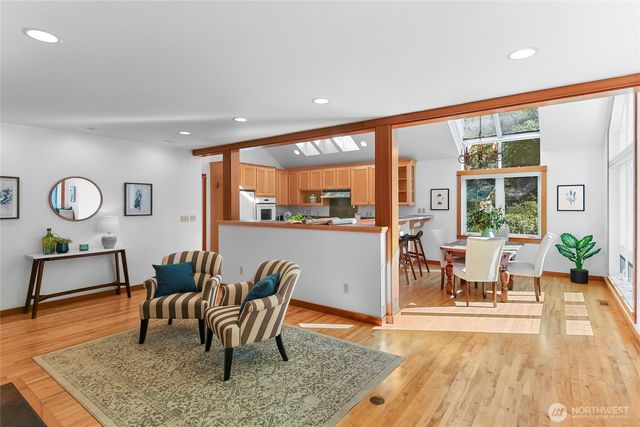 15068 Komedal Road NE, Bainbridge Island, WA 98110
