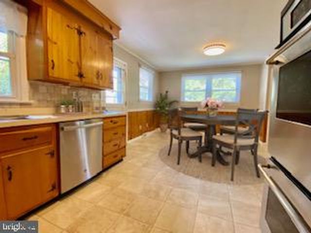 515 TOWSON AVE, Lutherville Timonium, MD 21093