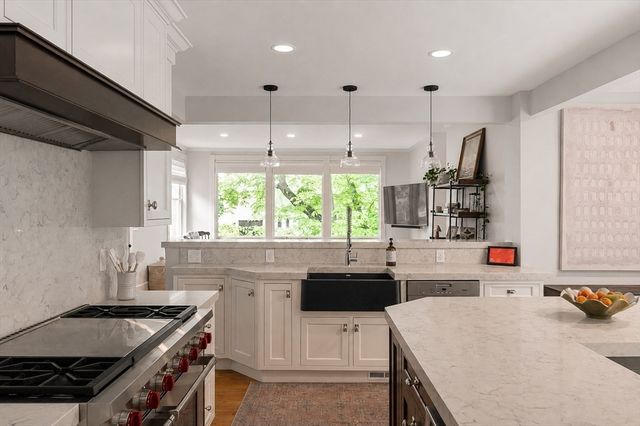 55 Coburn Rd, Weston, MA 02493