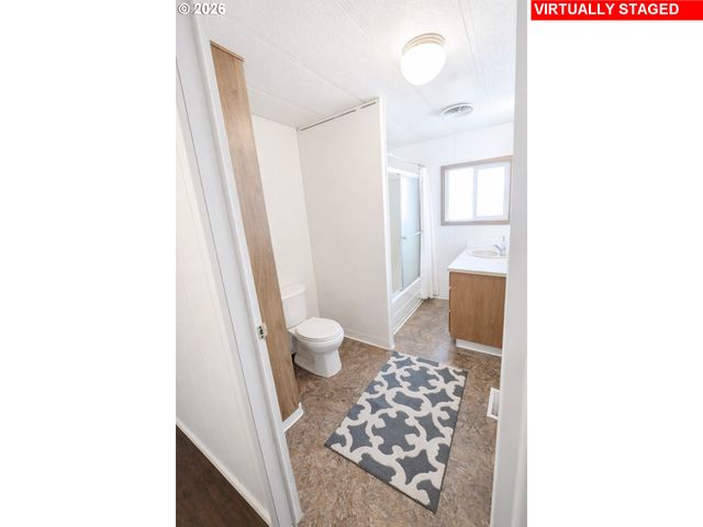 200 EMILS Way 45, Roseburg, OR 97471