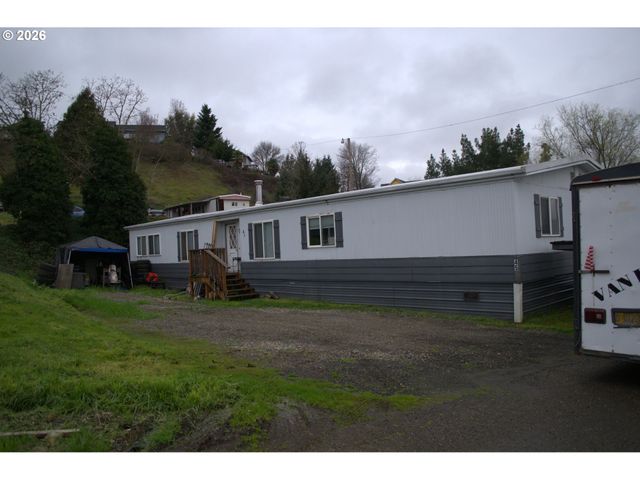 200 EMILS Way 45, Roseburg, OR 97471