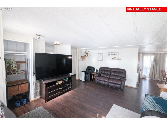 200 EMILS Way 45, Roseburg, OR 97471