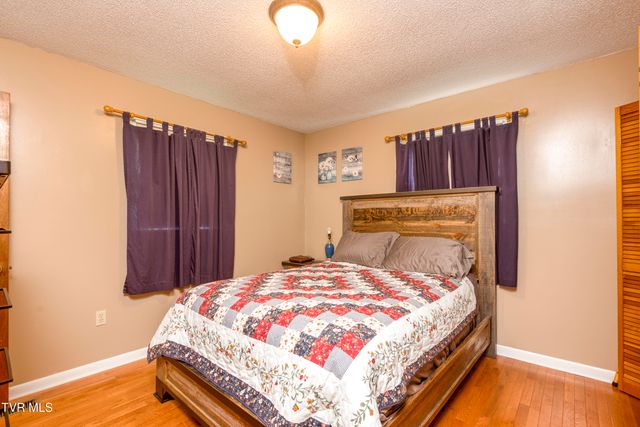 226 High Oak Drive, Bristol, VA 24201