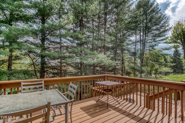 226 High Oak Drive, Bristol, VA 24201