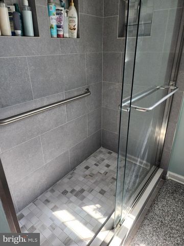 115 LAYTON DR, New Castle, DE 19720