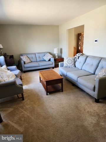 115 LAYTON DR, New Castle, DE 19720