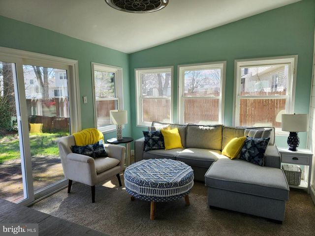 115 LAYTON DR, New Castle, DE 19720