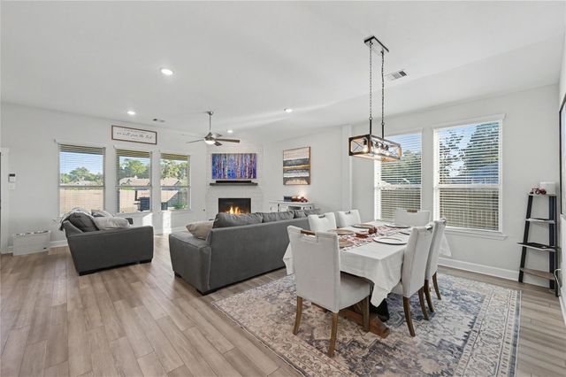 1635 Waukegan Road, Conroe, TX 77306