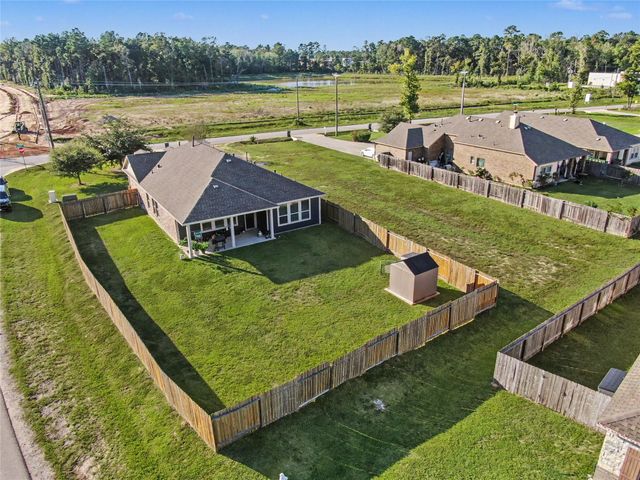 1635 Waukegan Road, Conroe, TX 77306