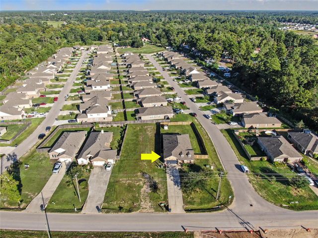 1635 Waukegan Road, Conroe, TX 77306