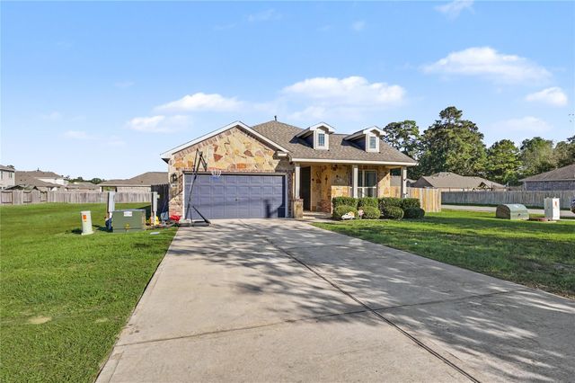 1635 Waukegan Road, Conroe, TX 77306