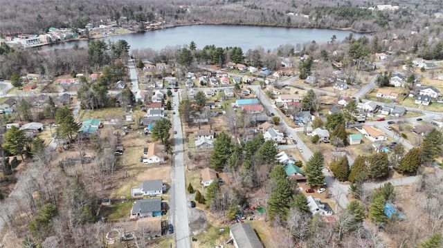 Maple Avenue, Loch Sheldrake, NY 12779