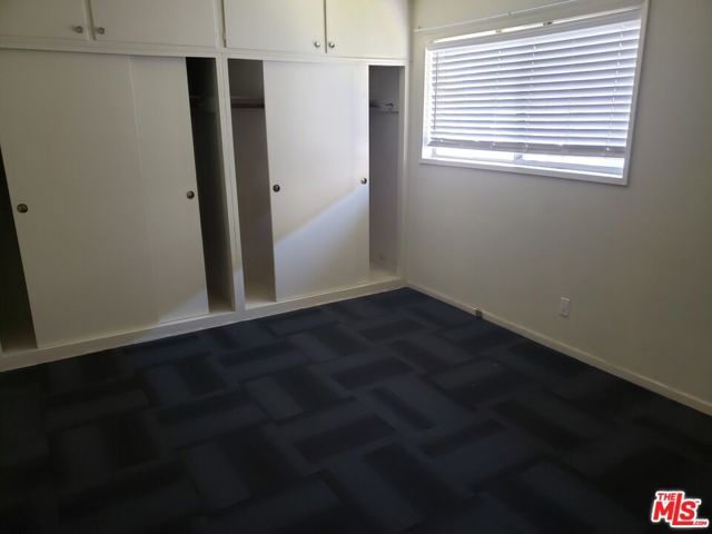 1329 S Hoover Street, Los Angeles, CA 90006