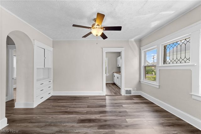 1279 Idlewood Avenue, Lakewood, OH 44107