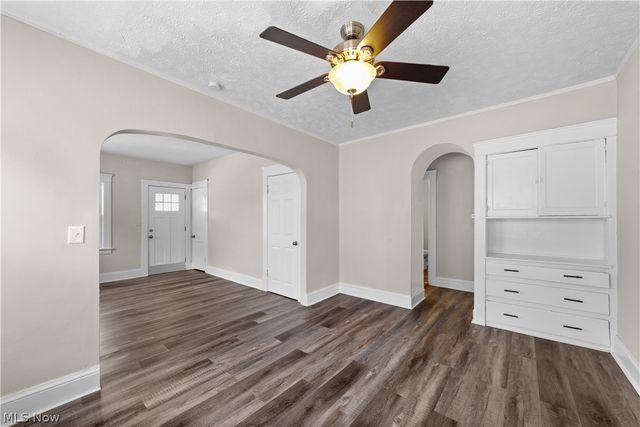 1279 Idlewood Avenue, Lakewood, OH 44107