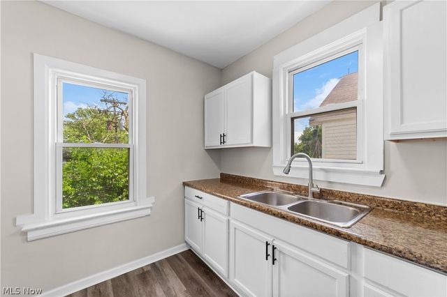 1279 Idlewood Avenue, Lakewood, OH 44107