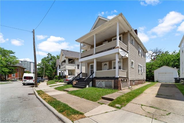 1279 Idlewood Avenue, Lakewood, OH 44107