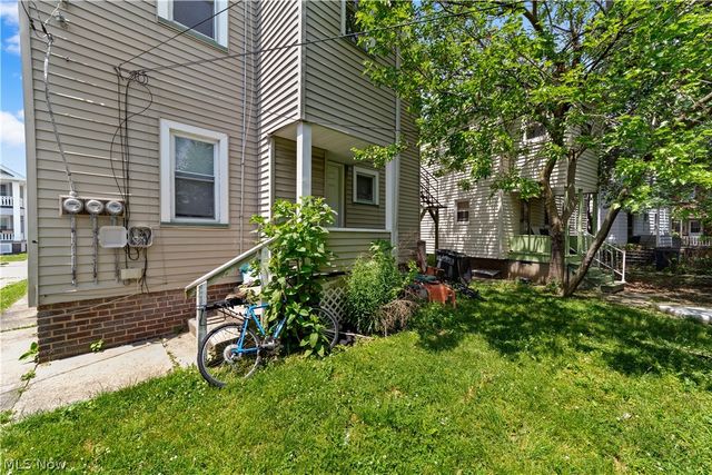1279 Idlewood Avenue, Lakewood, OH 44107
