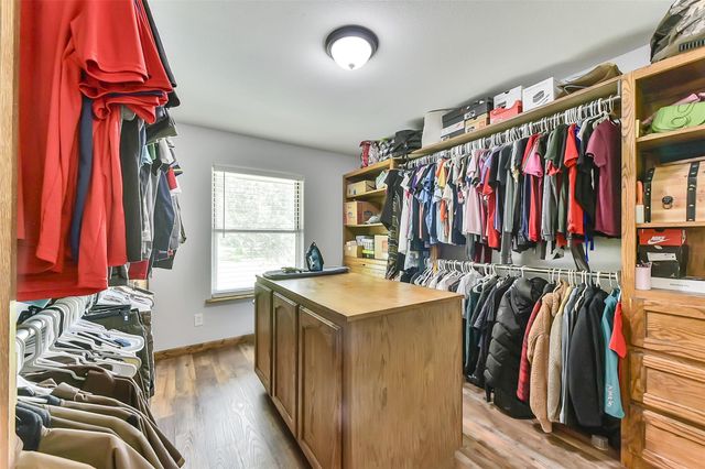 4190 County Road 145, Alvin, TX 77511