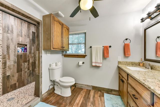 4190 County Road 145, Alvin, TX 77511