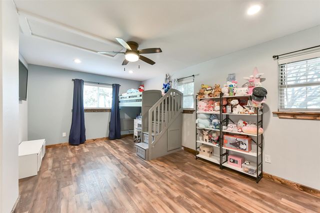 4190 County Road 145, Alvin, TX 77511