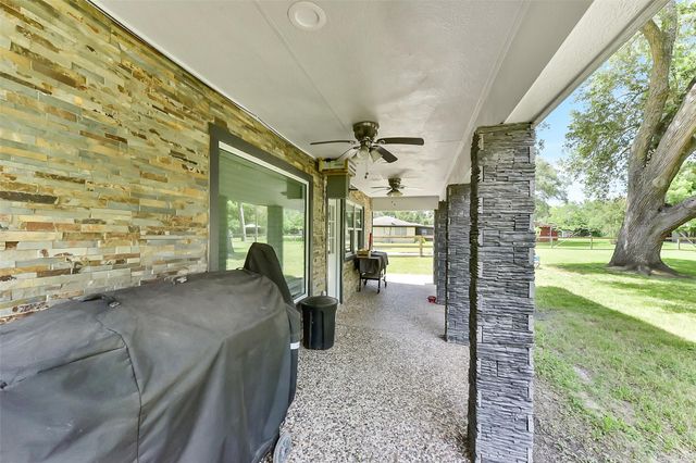 4190 County Road 145, Alvin, TX 77511