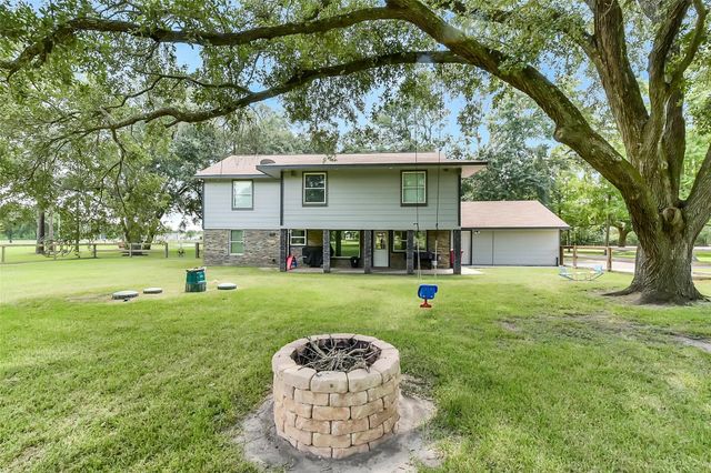4190 County Road 145, Alvin, TX 77511