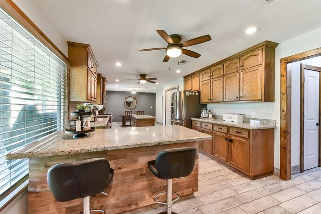 4190 County Road 145, Alvin, TX 77511