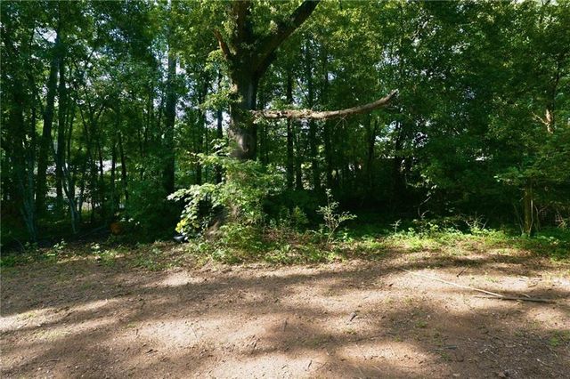 5900 Dart Drive, Lithonia, GA 30058
