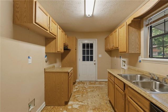 5900 Dart Drive, Lithonia, GA 30058