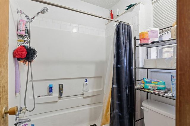 1008 Royal Lane, Yukon, OK 73099