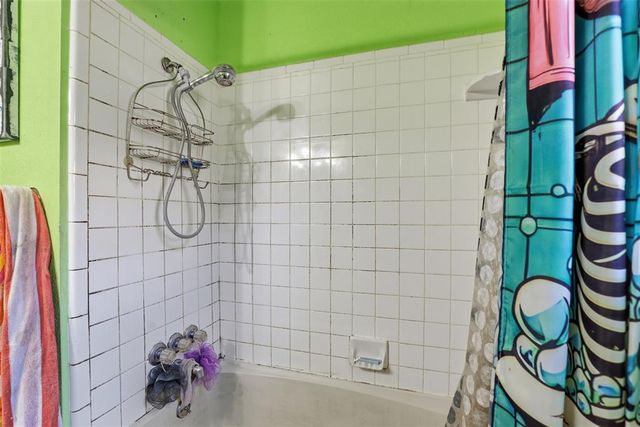 1008 Royal Lane, Yukon, OK 73099