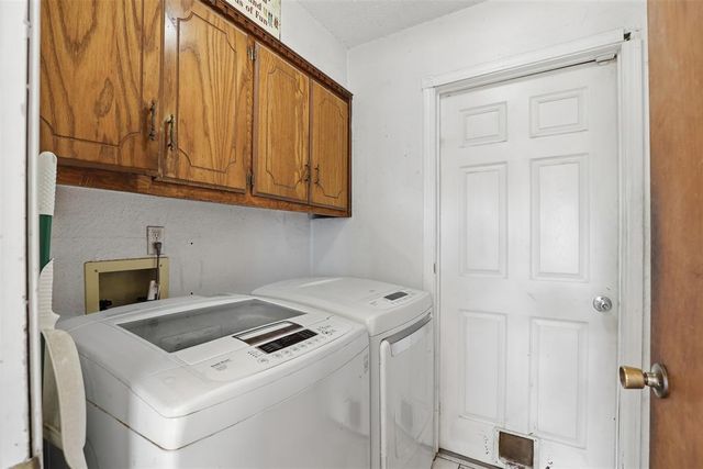 1008 Royal Lane, Yukon, OK 73099