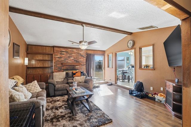 1008 Royal Lane, Yukon, OK 73099