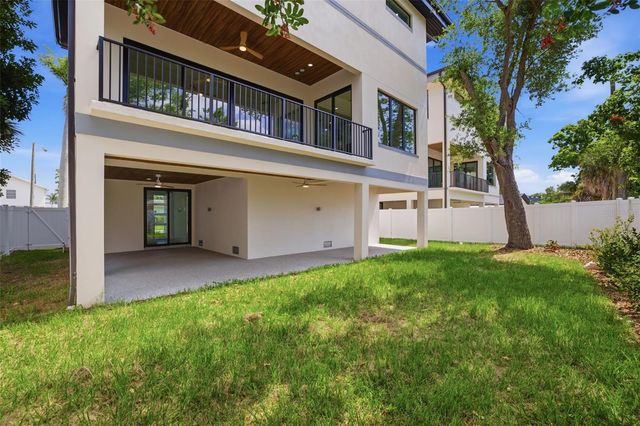 1943 SHORE ACRES BOULEVARD NE, St Petersburg, FL 33703