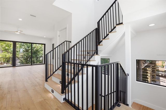 1943 SHORE ACRES BOULEVARD NE, St Petersburg, FL 33703