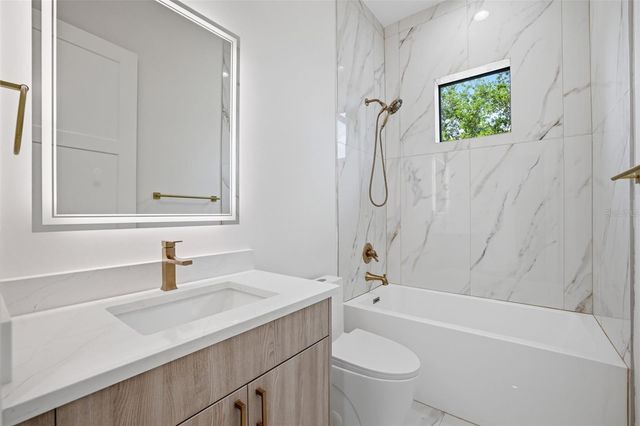 1943 SHORE ACRES BOULEVARD NE, St Petersburg, FL 33703