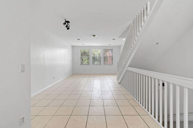 433 Amador Lane 5, West Palm Beach, FL 33401