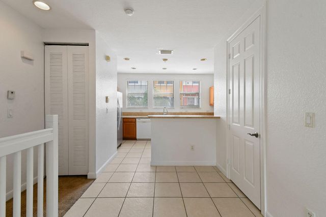 433 Amador Lane 5, West Palm Beach, FL 33401