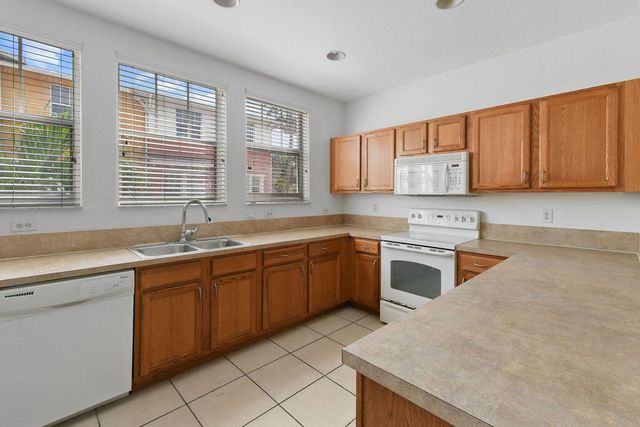 433 Amador Lane 5, West Palm Beach, FL 33401